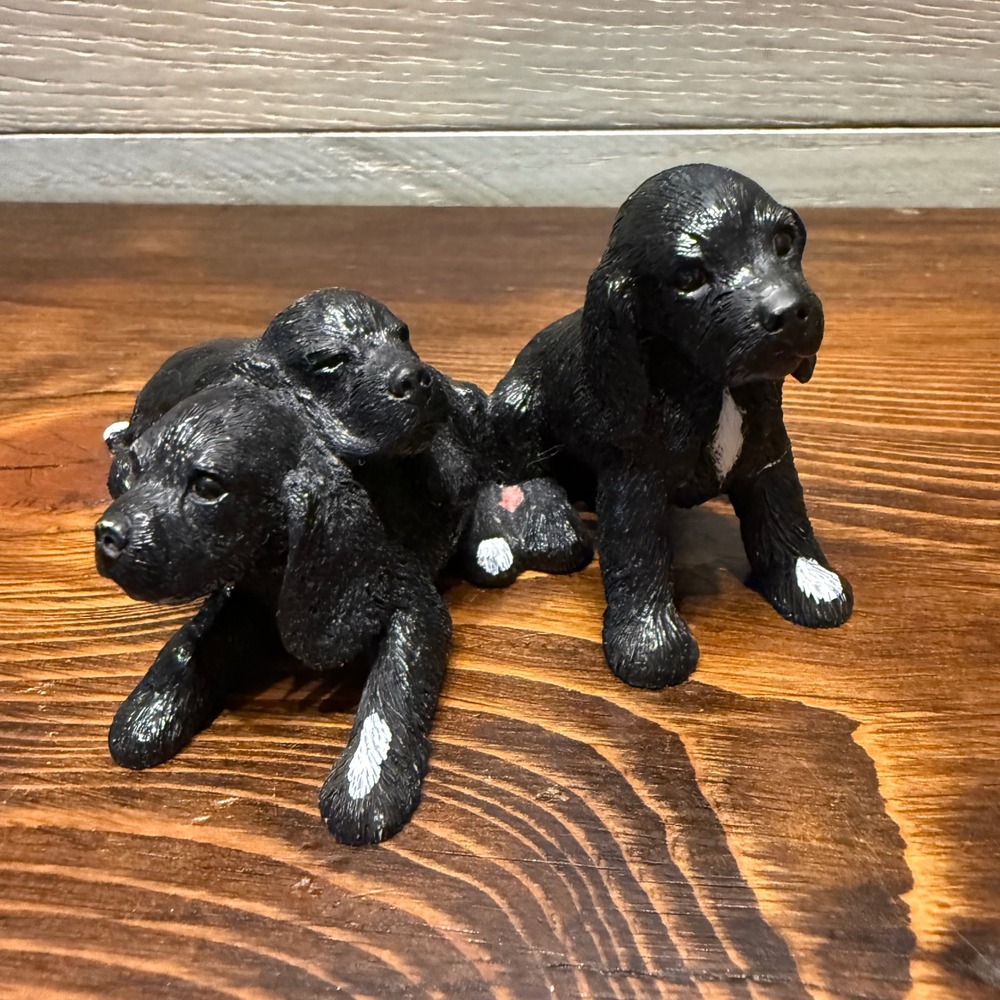 Vintage Black Labrador Retriever Puppy Resin Figurine Set White Tipped Paws